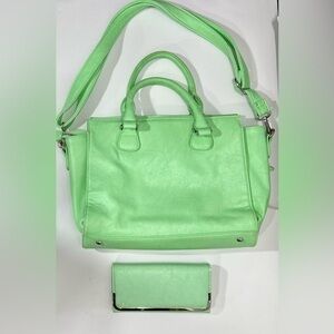 CHARMING CHARLEY LIGHT GREEN SHOULDER OR HAND BAG WITH MATCHING BILLFOLD